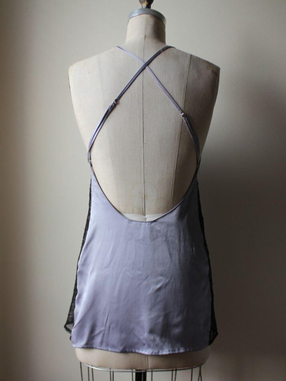 victoria’s secret gray/lavender satin lace slip - Picture 2 of 7